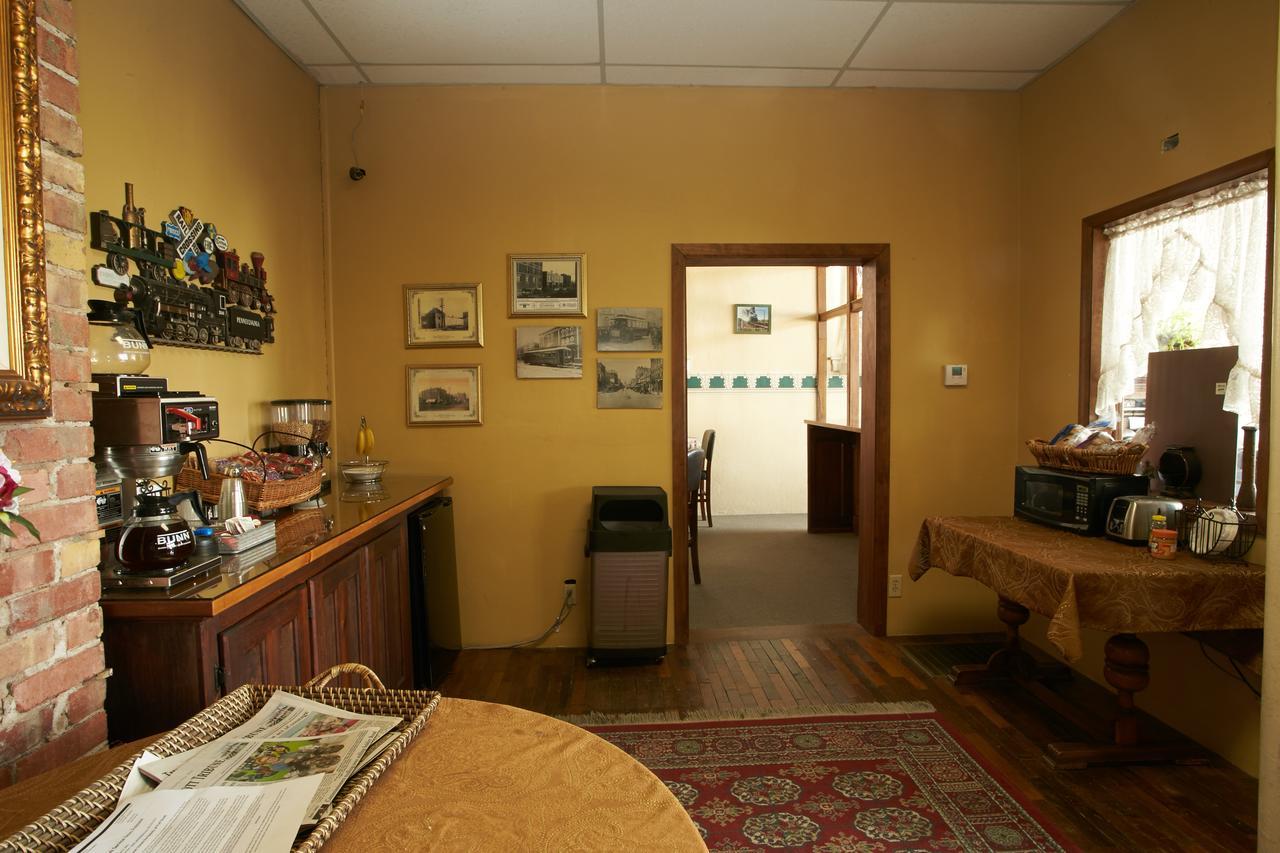 The Courtland Hotel & Spa Fort Scott Esterno foto